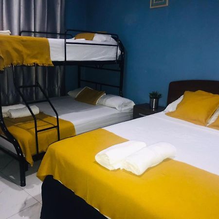 Hotel Casa Blanca Леон Экстерьер фото