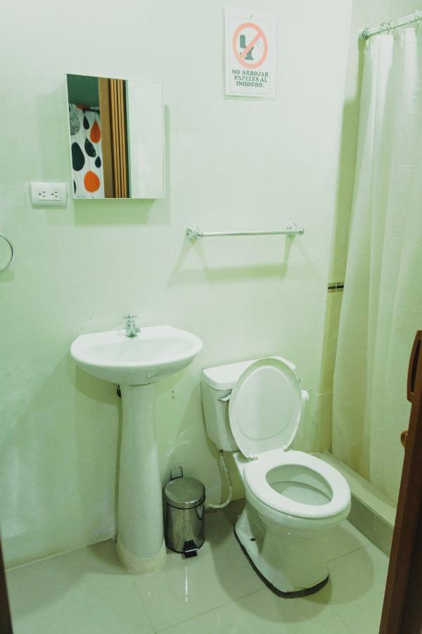 Hotel Casa Blanca Леон Экстерьер фото