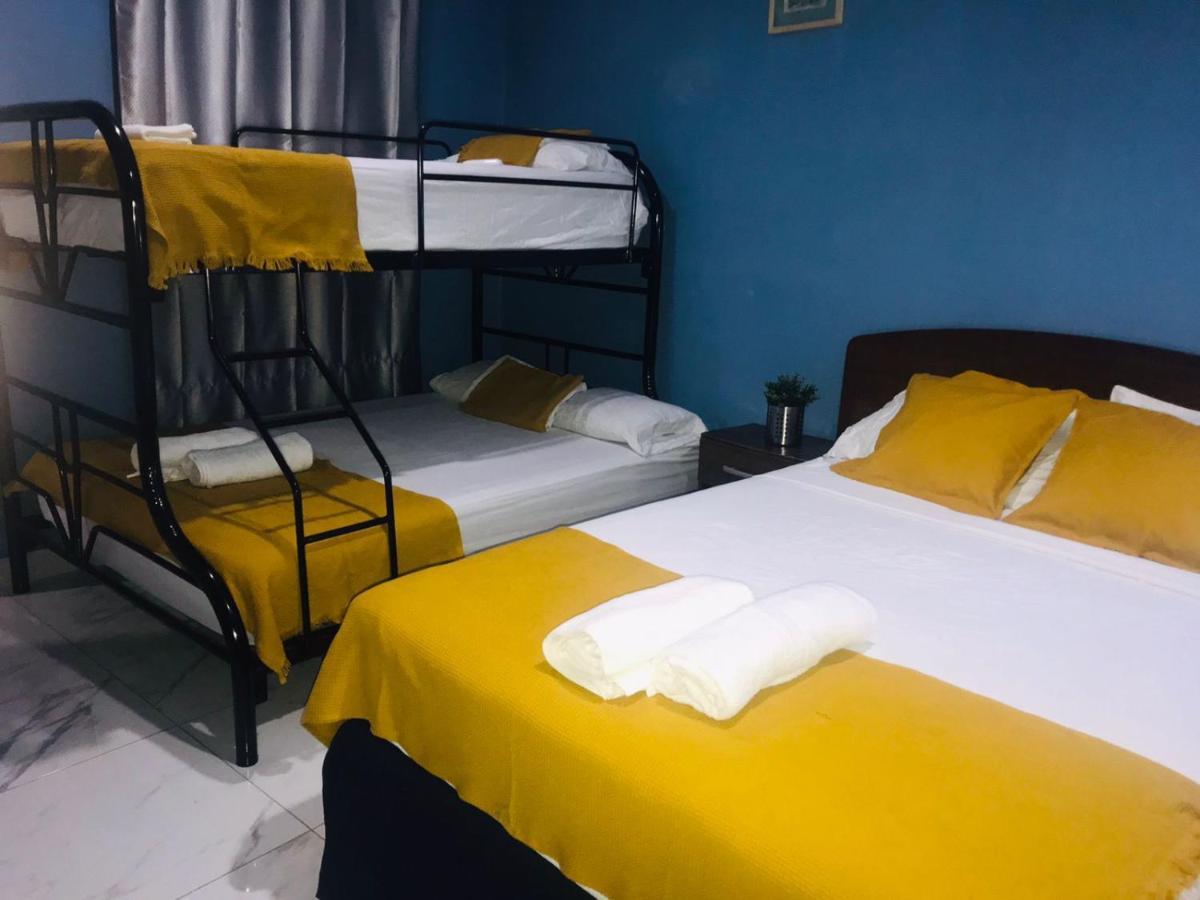 Hotel Casa Blanca Леон Экстерьер фото